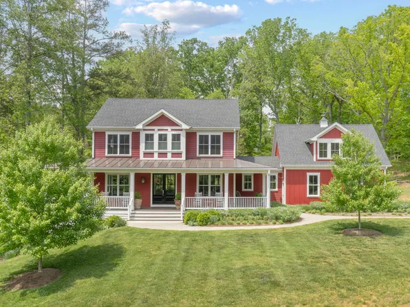 1932 Fox Run Ln, Charlottesville, VA 22901