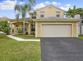 5442 NW 54th Dr, Pompano Beach, FL 33073