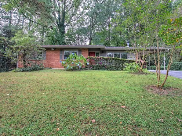 1990 Glenroy Pl SE, Smyrna, GA 30080