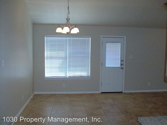 4th image of 5804 Aquarius Dr APT B