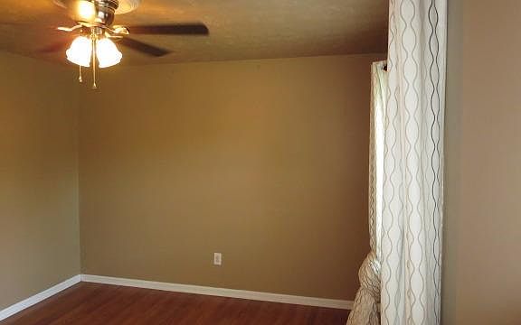 3rd image of 1846 Balfour Dr