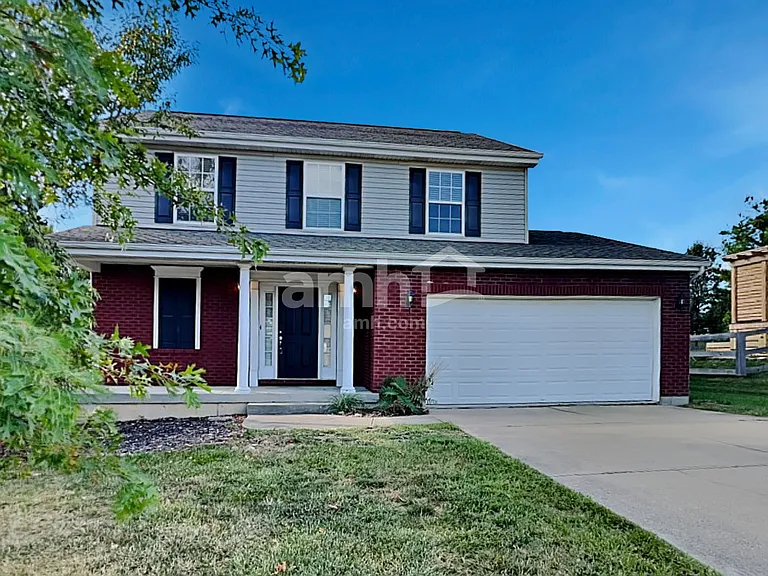 2210 Scheper Ct — Photo 1