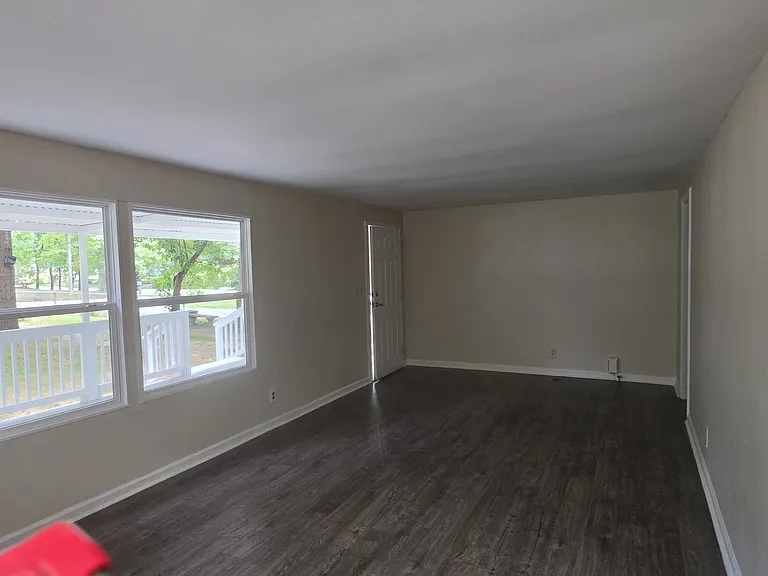 4910 Forestmont Dr — Photo 4