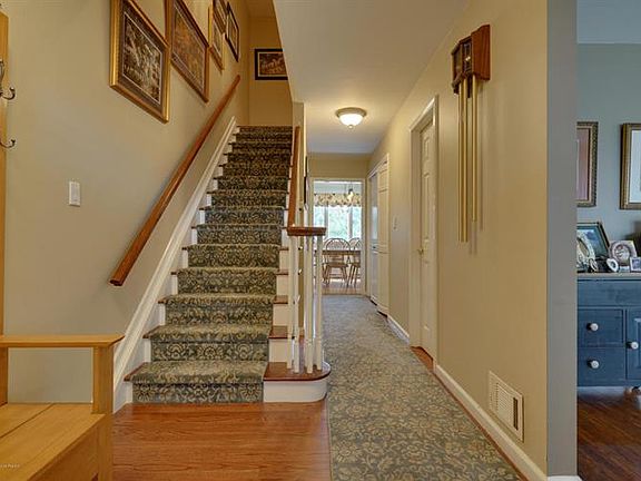 2nd image of 19-21 Bonnie Dr
