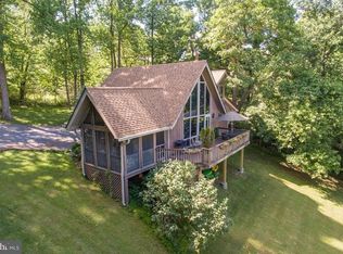 17352 Raven Rocks Rd, Bluemont, VA 20135