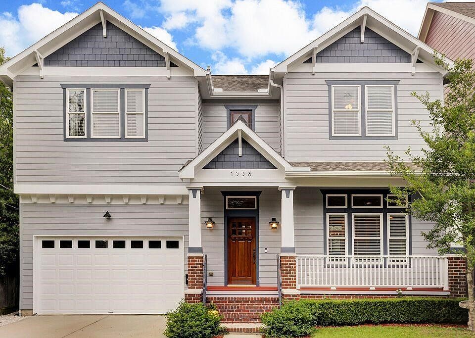 Wonderful Contemporary Craftsmen Style Home