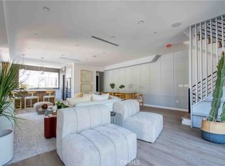 930 N Ridgewood Pl, Los Angeles, CA 90038