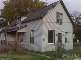 1048 Sophia St, Muskegon, MI 49442