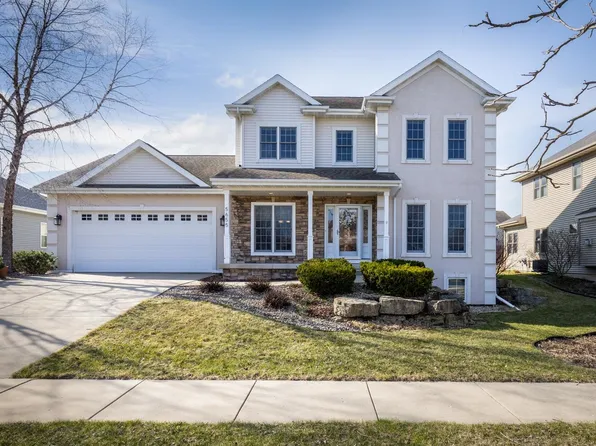 5655 Silver Oak Dr, Fitchburg, WI 53711