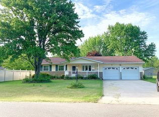 2817 King Rd, North Kingsville, OH 44068