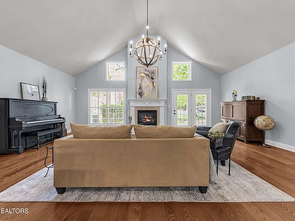 5th image of 11903 Appleton Way
