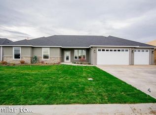 7907 Crestfields Rd, Yakima, WA 98903