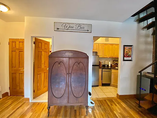 Rented by Oxford Property Group | media 7