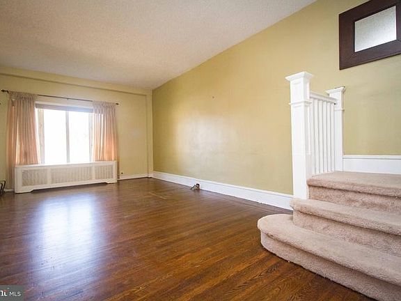 4th image of 4018 Princeton Ave