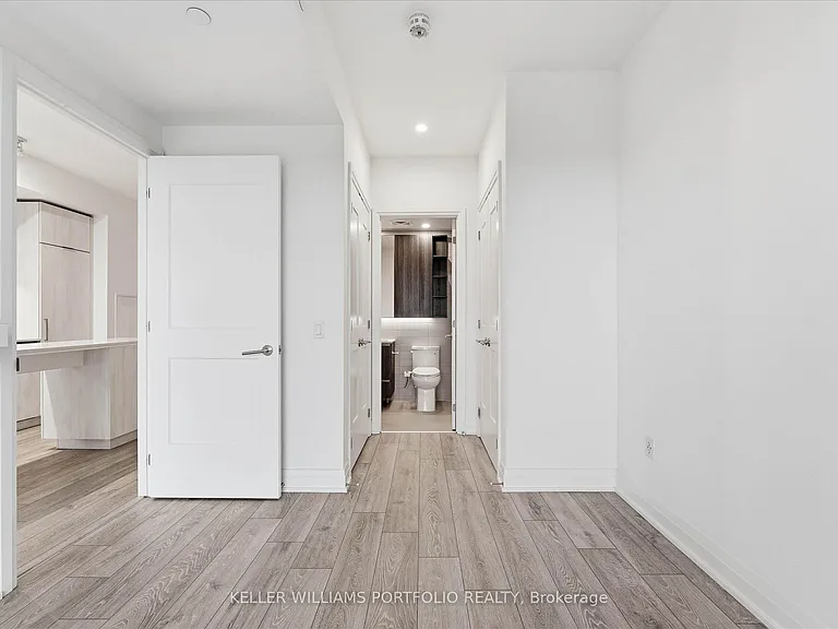 21 Park St E #506 — Photo 17