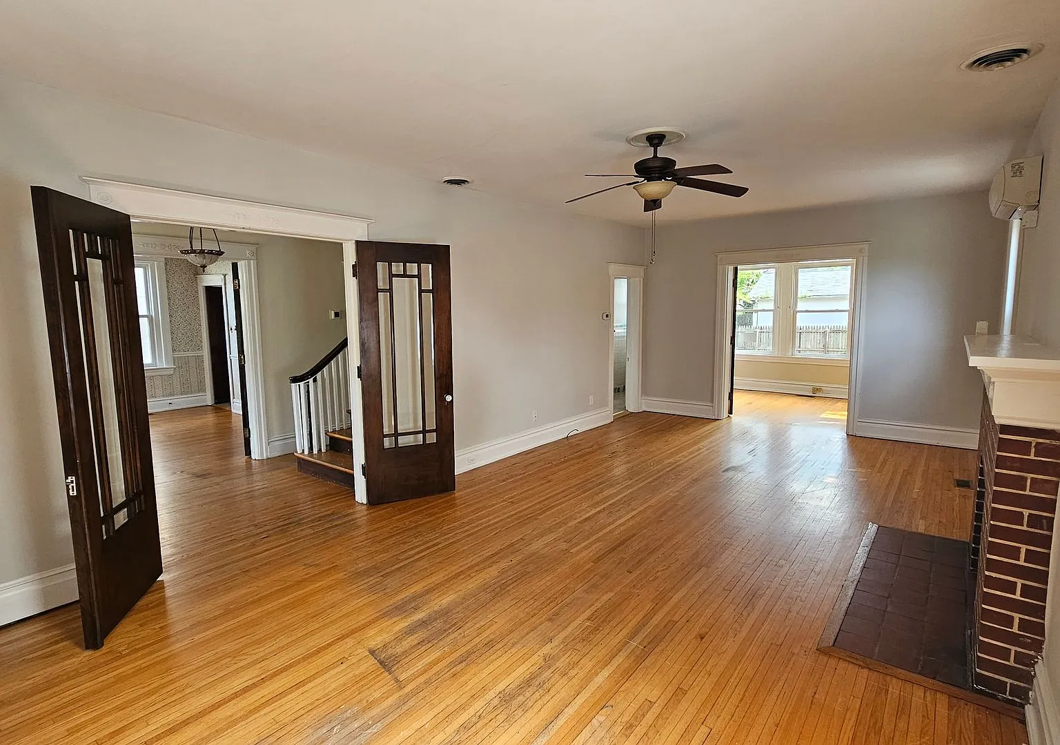 3 Bedroom Brick Stunner Close to City Park! — Photo 4