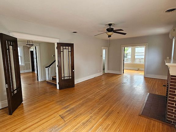 4th image of 738 Summit Ave