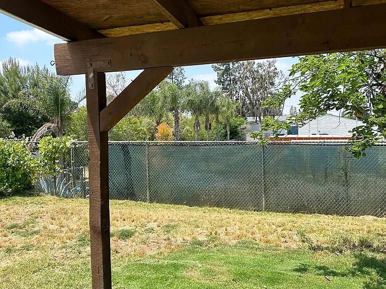2625 Baltic Ave — Photo 35