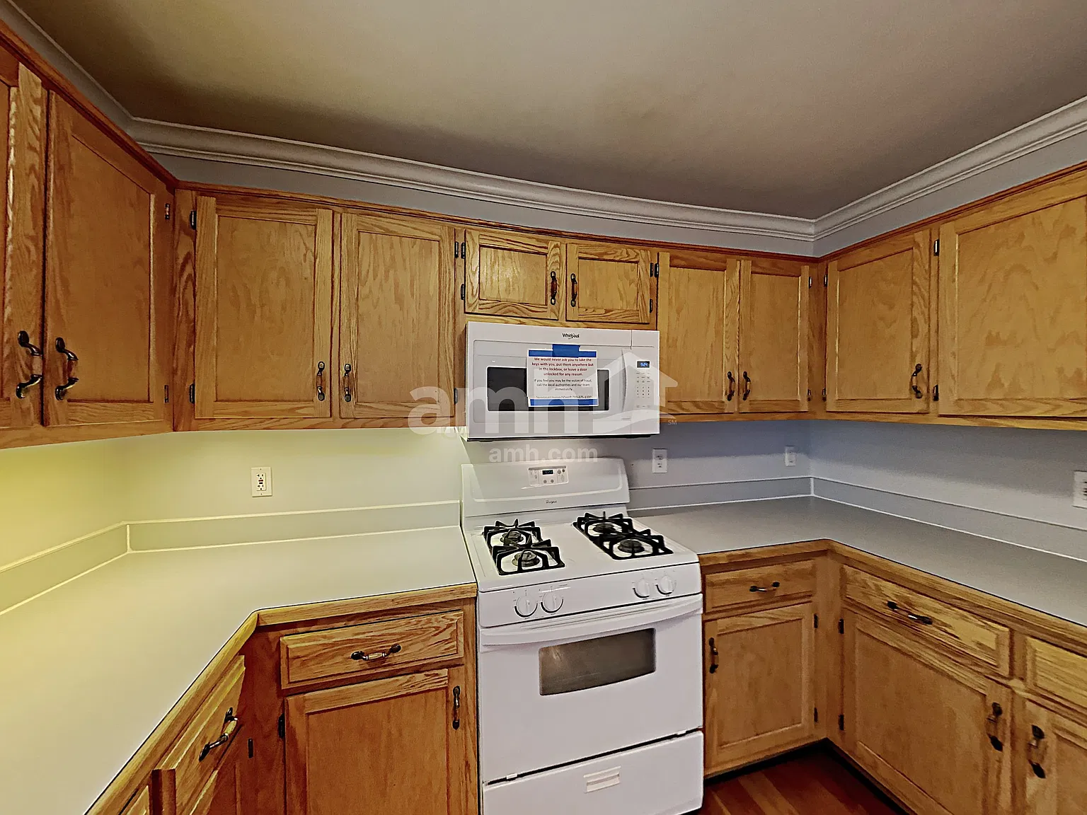 4 bed, 2.5 bath, 2149 sqft, $2,995 — Photo 4