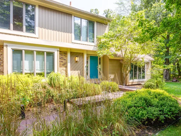 264 Ruby Way, Williamston, MI 48895
