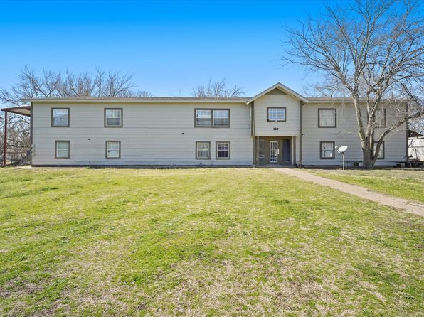 322 Carson St, Red Oak, TX 75154