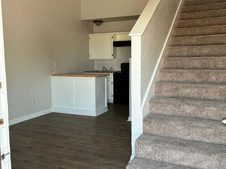 Lacy Loft — Photo 5