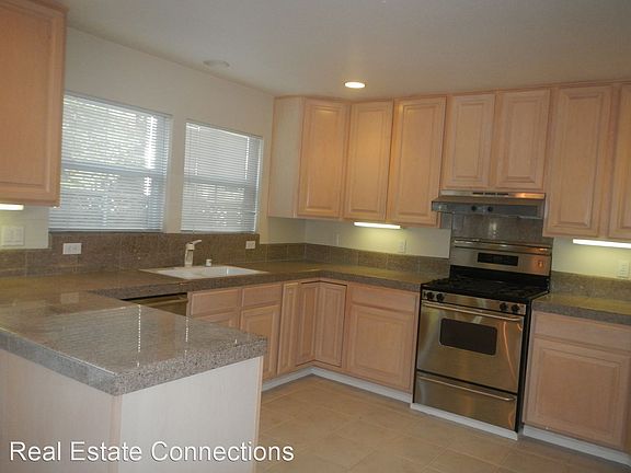 3rd image of 101 Cuesta De Los Gatos Way