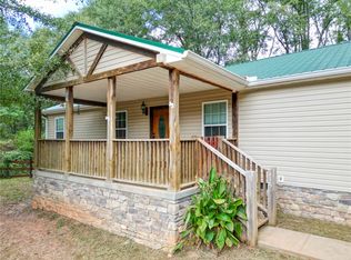 112 Aiken St, Central, SC 29630