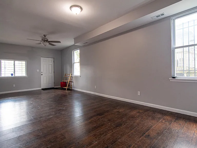 3000 Erdman Ave — Photo 9