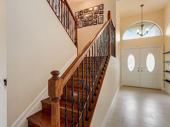 5th image of 3995 Laurelwood Lane