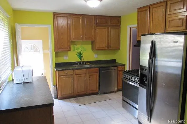 26273 Eton Ave — Photo 4