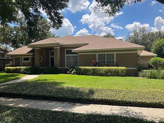 3rd image of 853 Lullwater Dr