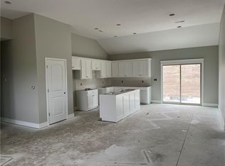 3 SW 300th Rd, Warrensburg, MO 64093