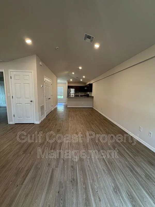 2 bed, 2.0 bath, 1052 sqft, $1,450 — Photo 4