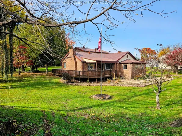 2211 Lincoln Ave, Pt Pleasant, WV 25550