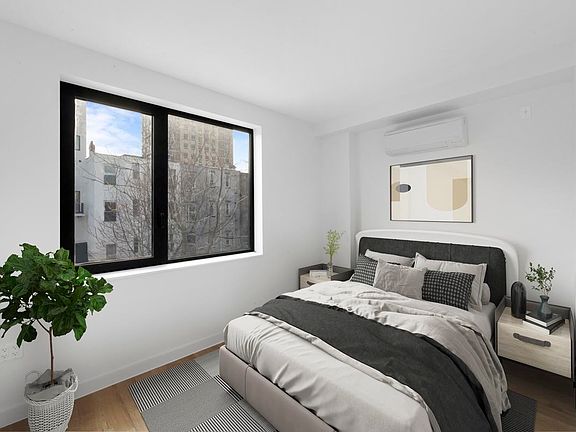 4th image of 322 Menahan St #4C