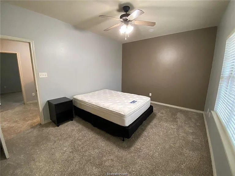212 Forest Dr — Photo 7