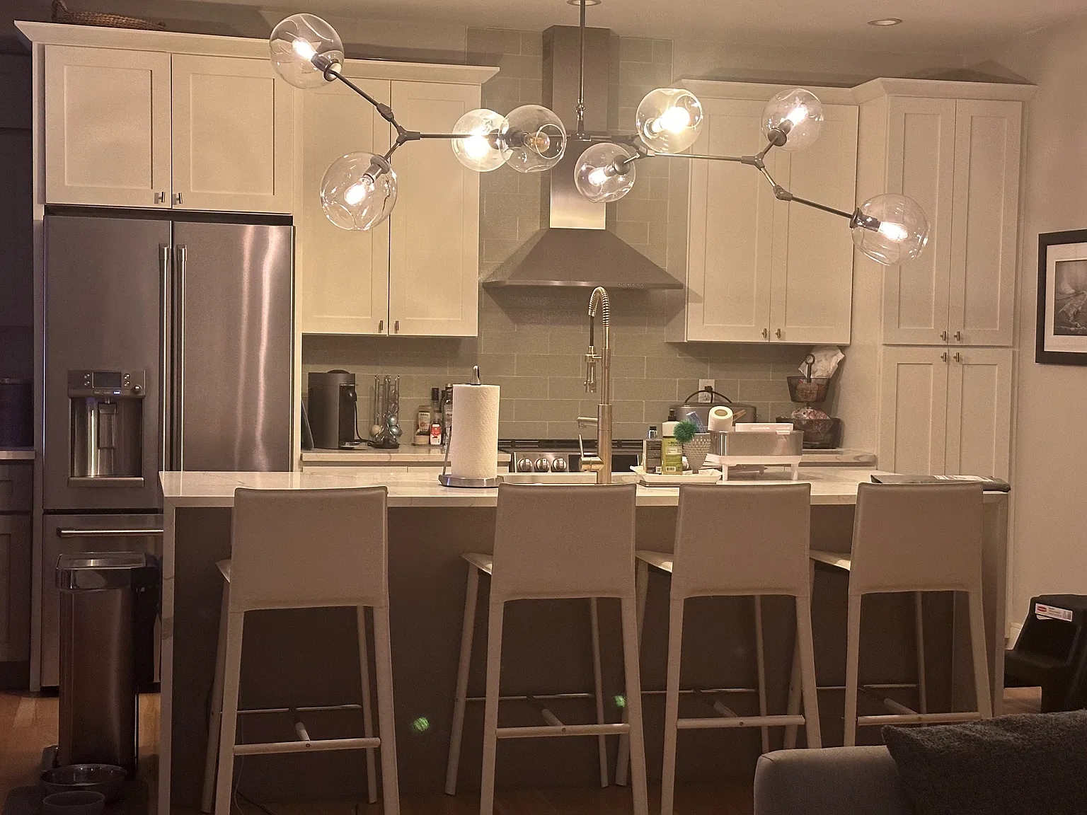 3 bed, 1400 sqft, $2,100 — Photo 4