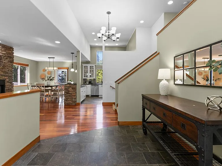16 Sunflower Cir — Photo 2