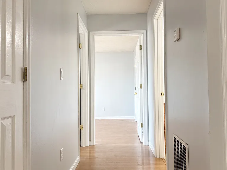 1713 N Spring St #5 — Photo 15