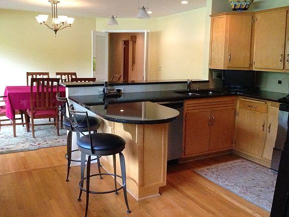 2nd image of 1533 Bowling Green Dr