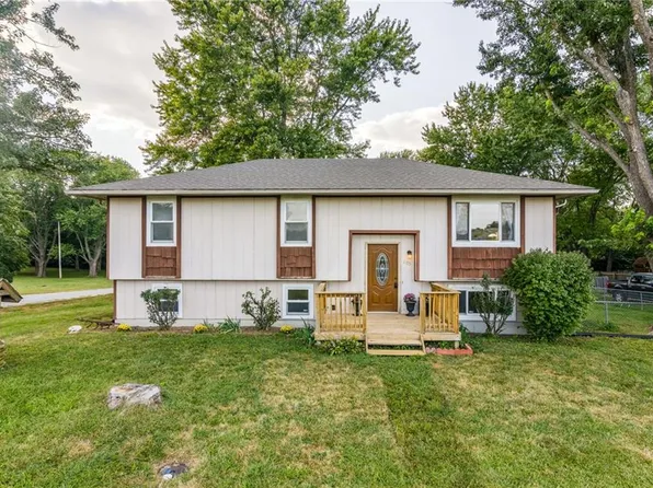 205 N Clark St, Lawson, MO 64062