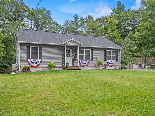 81 Pinecrest Circle, Waterboro, ME 04061