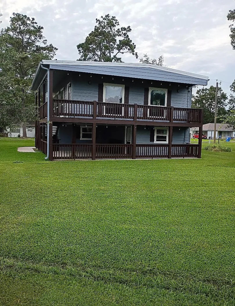 3 bed, 2.5 bath, 1450 sqft, $1,850 — Photo 1