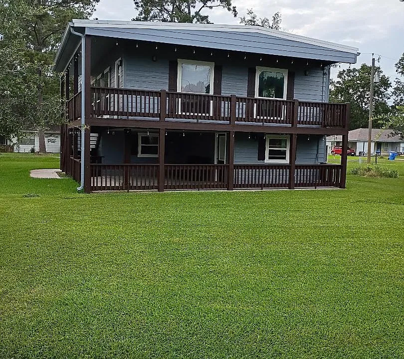 277 Lake View Ln