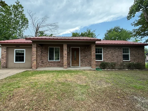 3904 7th St, Greenville, TX 75401