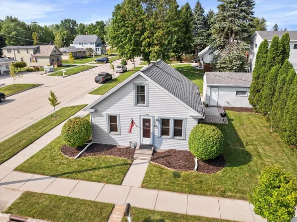 1136 Grand AVENUE, Sheboygan, WI 53083