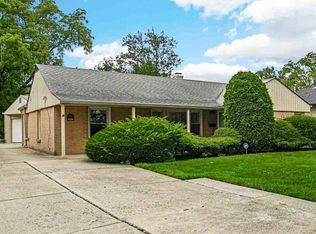 1740 Good Ave, Park Ridge, IL 60068