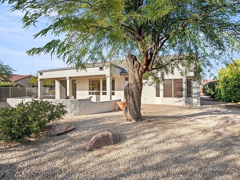 16255 W Manzanita Dr — Photo 29