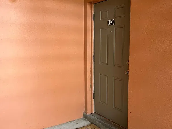 1800 Park Ave APT 109, Orange Park, FL 32073